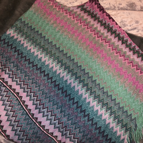 Sold❌ Poncho/ Shawl - Picture 1 of 2